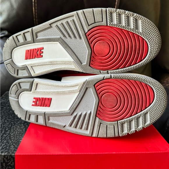 Jordan 3 Unite - Picture 7 of 11